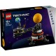 Lego technic planeta tierra y luna en órbita